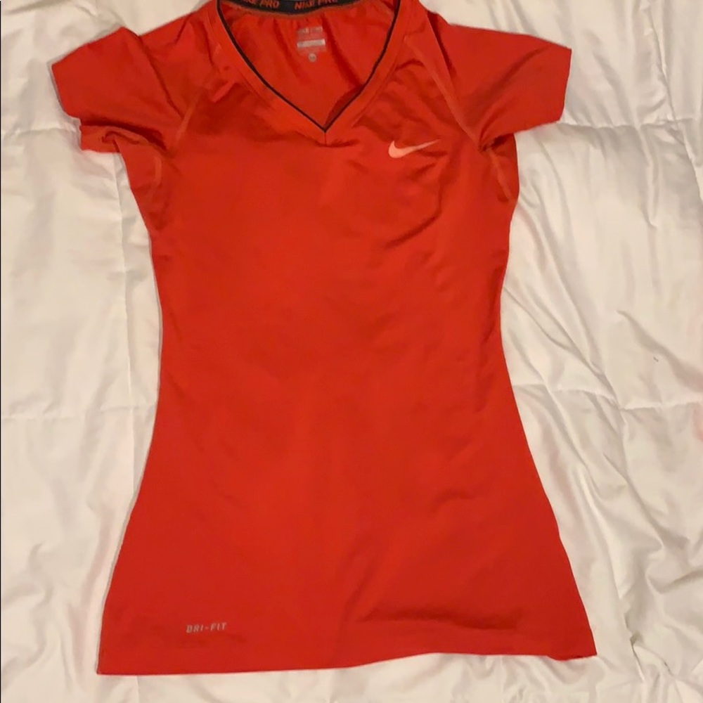 Nike Pro workout top